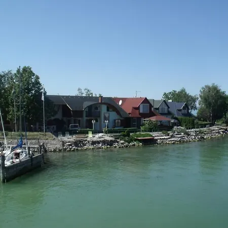 In Fonyod/balaton 18581 아파트 Fonyód