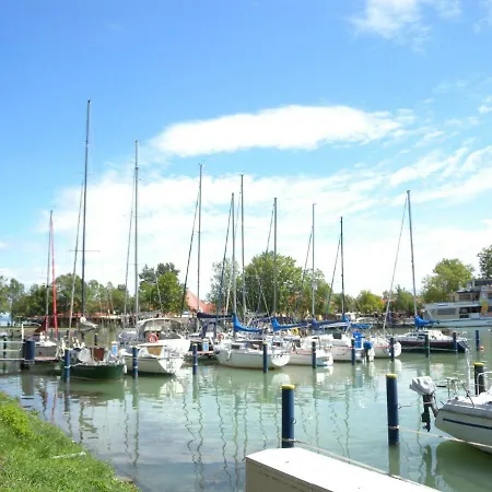 In Fonyod/balaton 18581 아파트