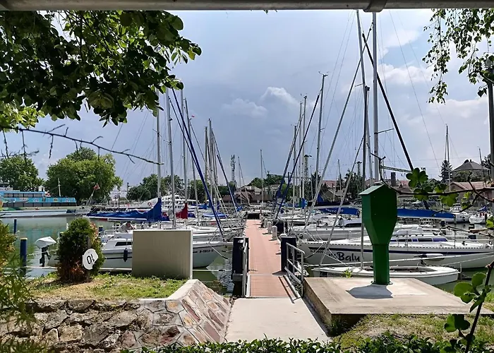 In - Balaton 18581 Appartamento